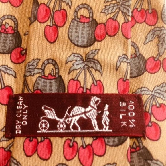 Hermes 7430 HA Cheries Basket Silk Tie - Picture 6 of 6